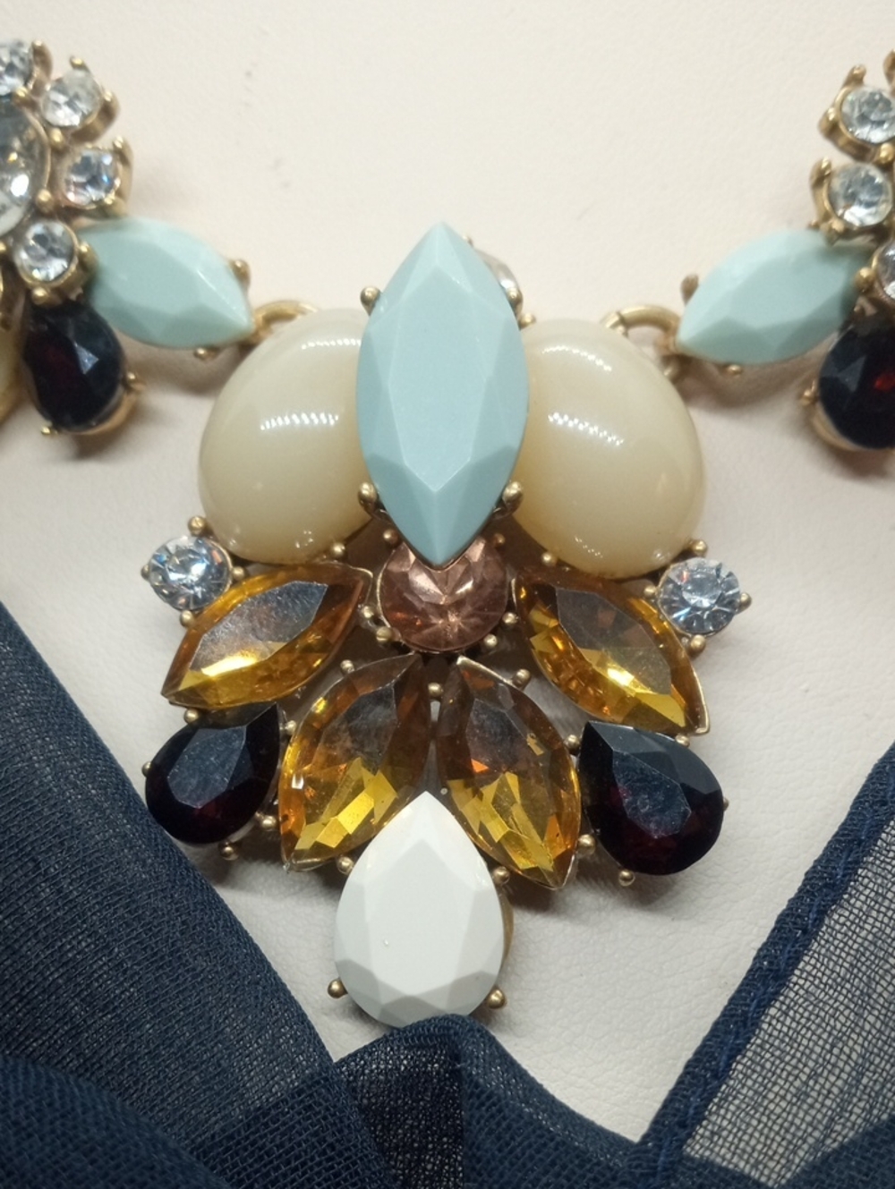 J.CREW DROPLET BE-JEWELED NECKLACE - Picture 3 of 11